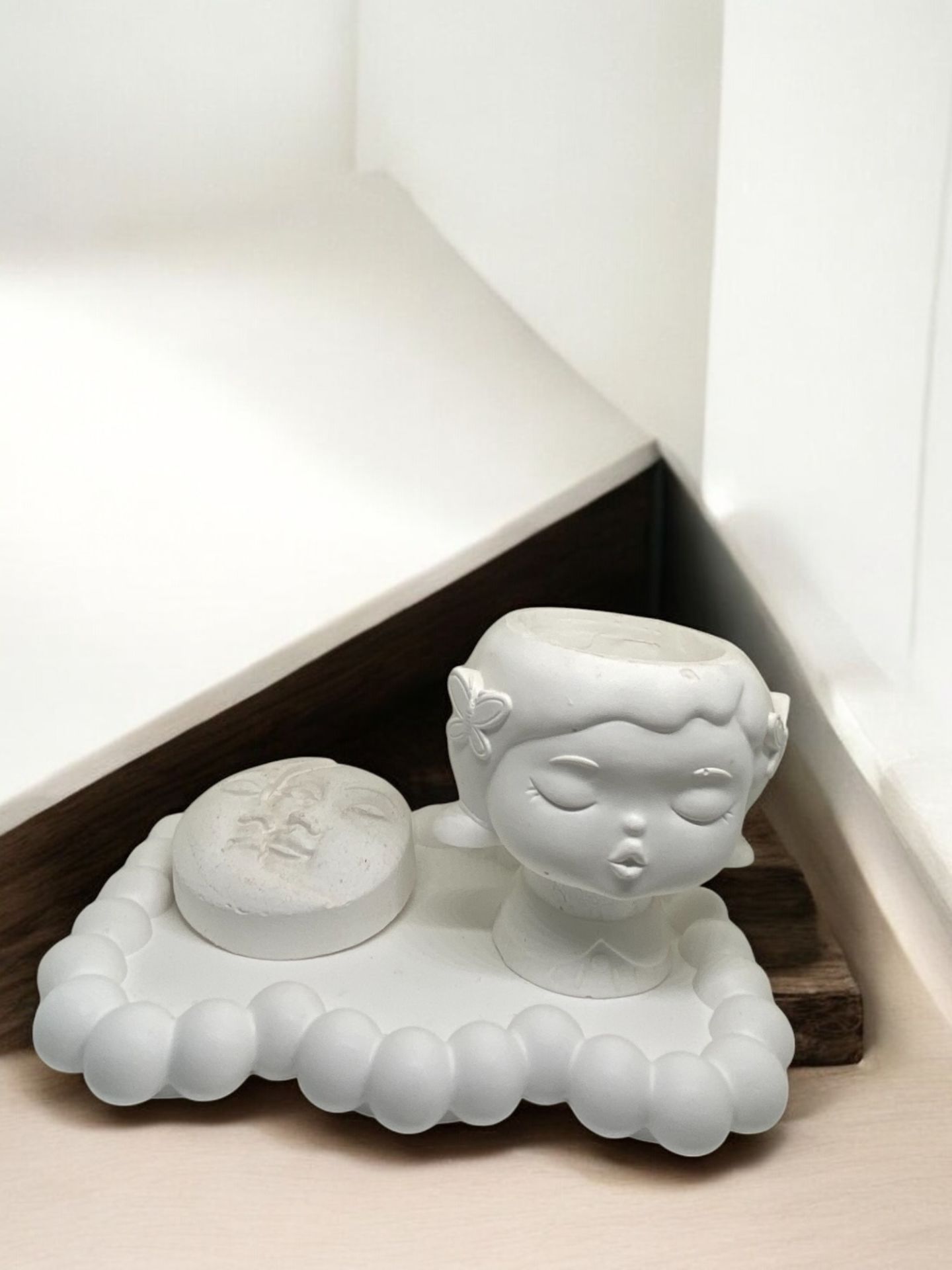 Kelebekli kız saksı, ay yüz ve tabak 3'lü set