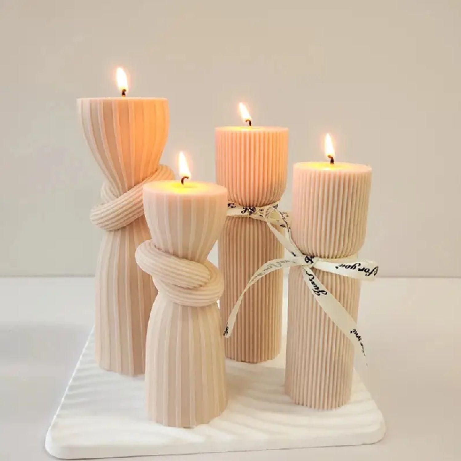 Kabartmalı estetik desen mum