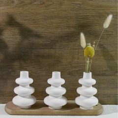 Geometrik yığılmış vazo