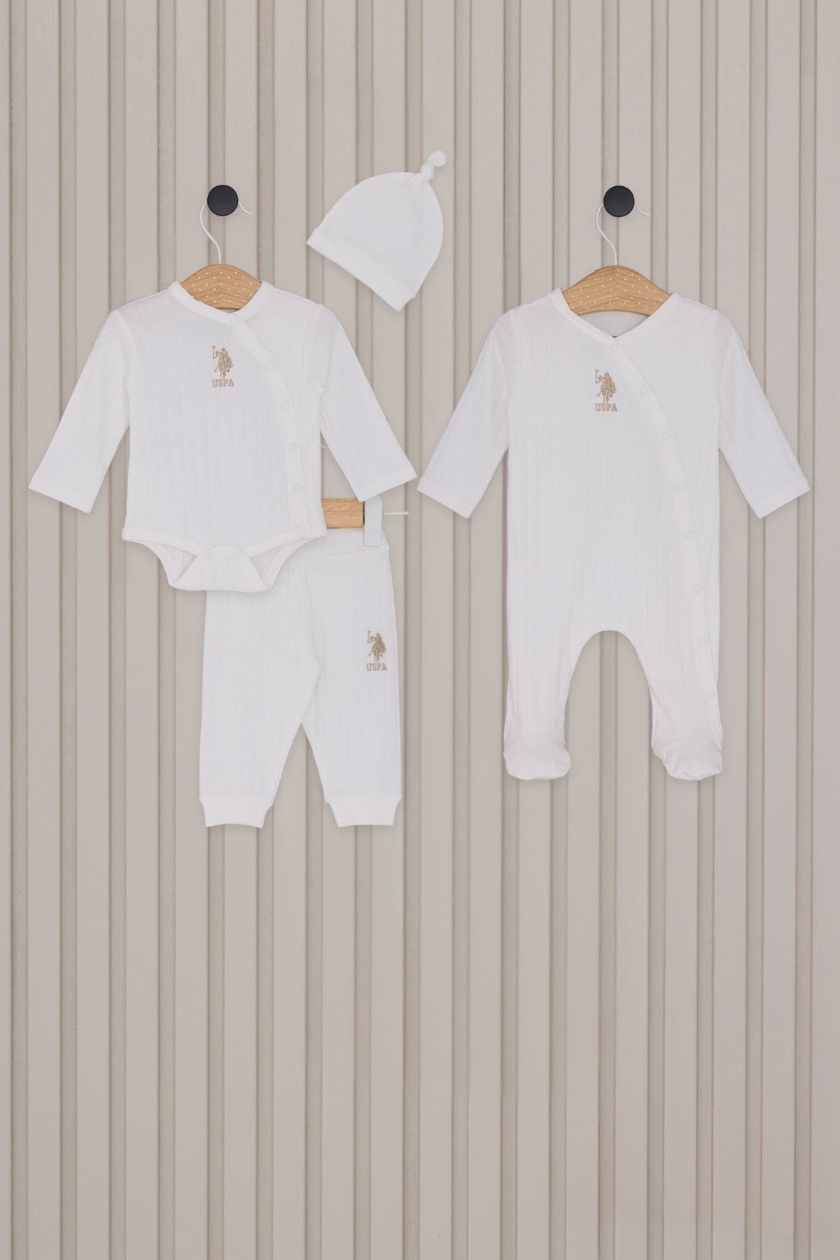U.S. Polo Assn. Erkek Bebek 4'lü Zıbın Seti