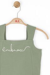 Naz Crop