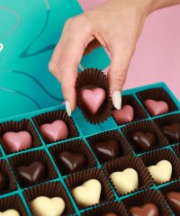 Vitlove Toscani Anneler Günü Çikolatası