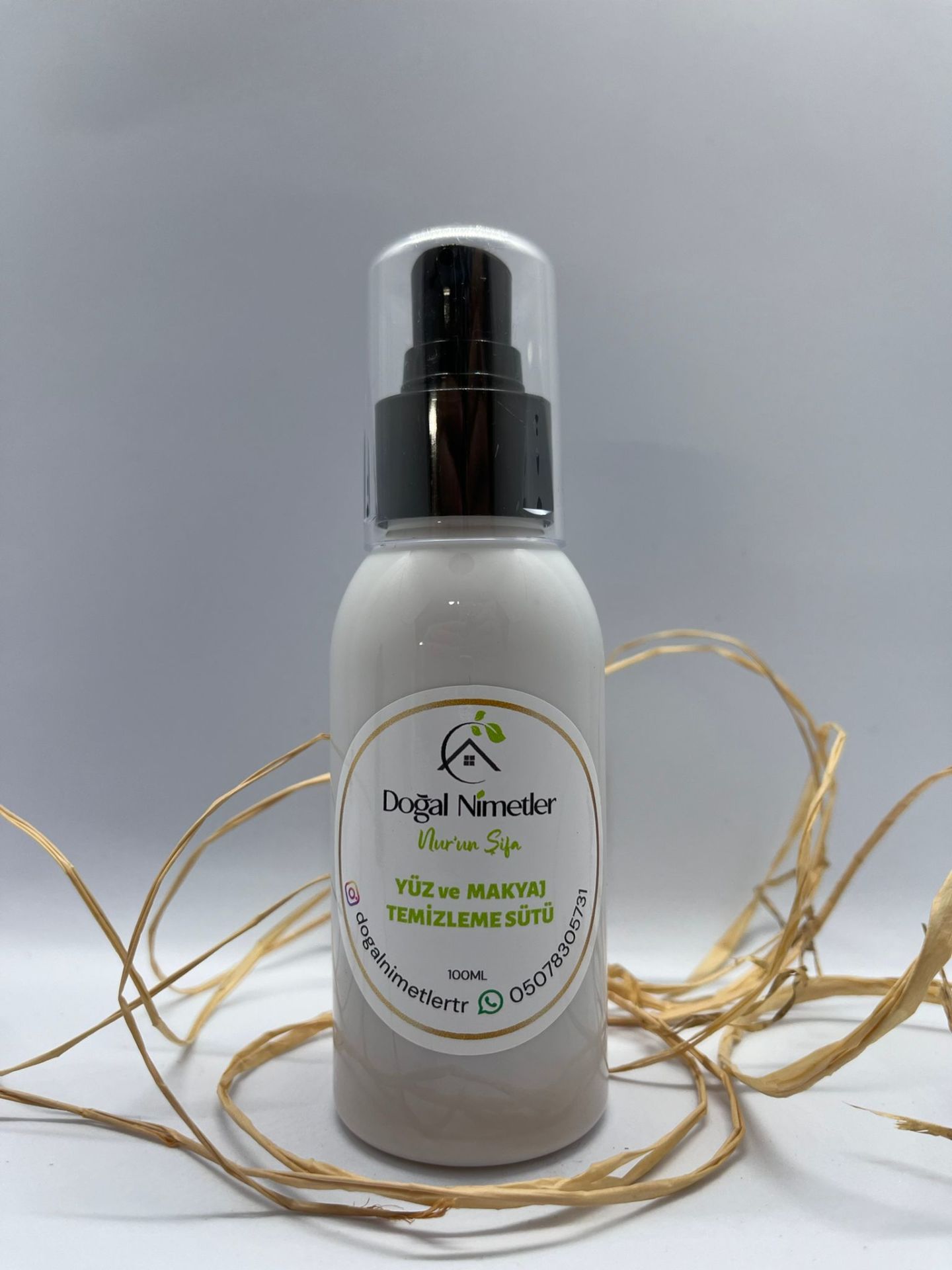 Yüz ve Makyaj Temizleme Sütü