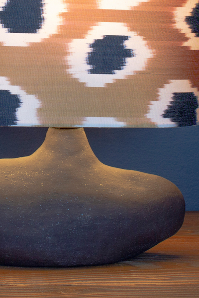 İkat Kumaş Şapkalı Stoneware Abajur
