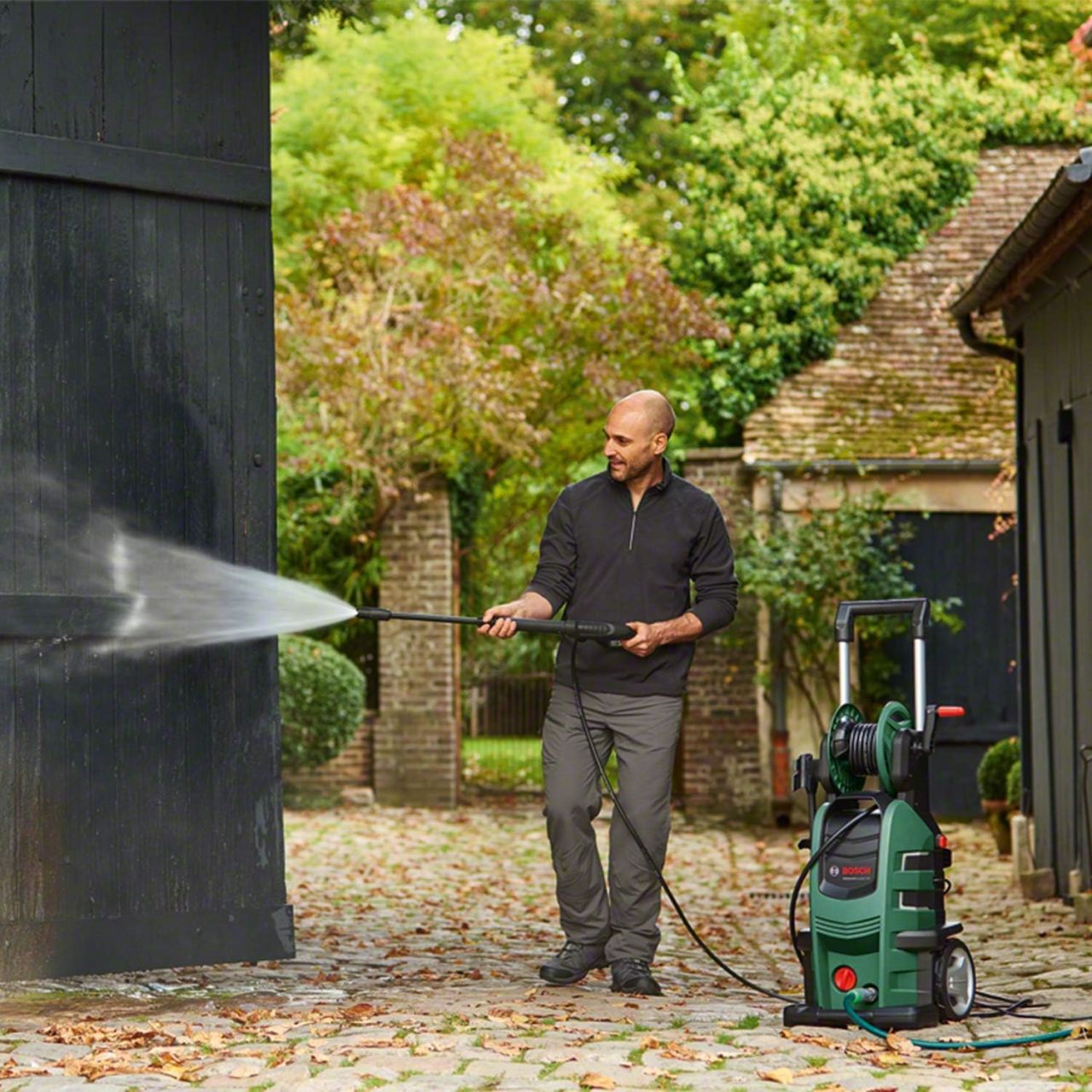 BOSCH YÜKSEK BASINÇLI YIKAMA MAKİNELERİ: Güçlü Temizliğin En Pratik Yolu