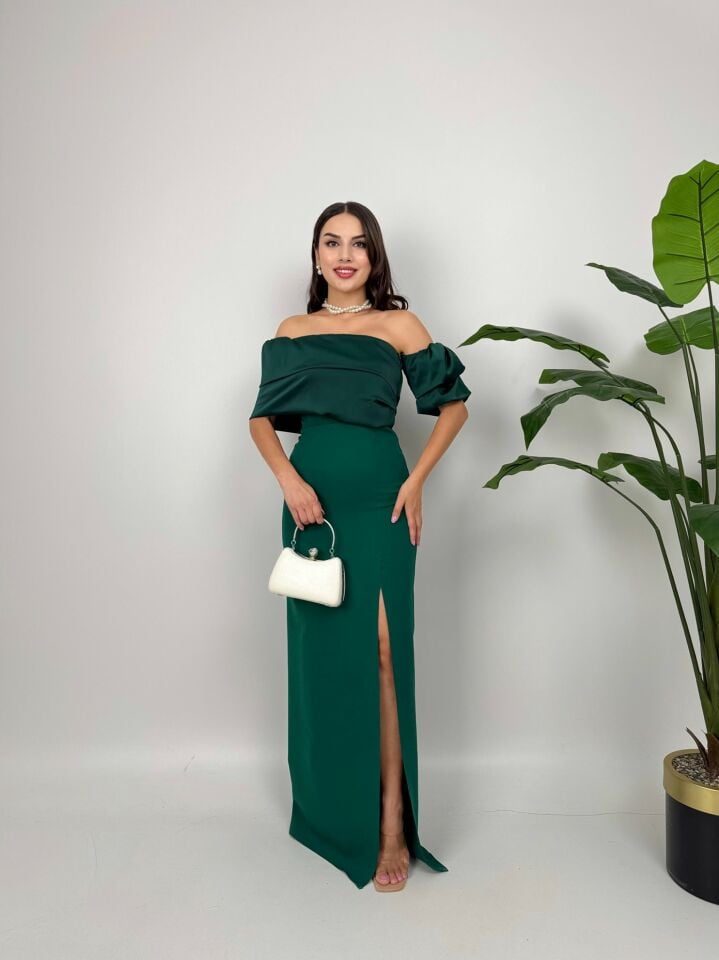 032_1035 GÖGÜS SATEN ELBİSE EMERALD GREEN - ZÜMRÜT YEŞİLİ