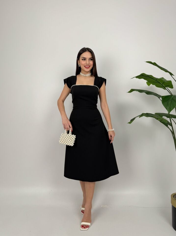 2117 GÖĞÜSÜ ŞERİT İNCİ DETAY ELBİSE BLACK - SİYAH