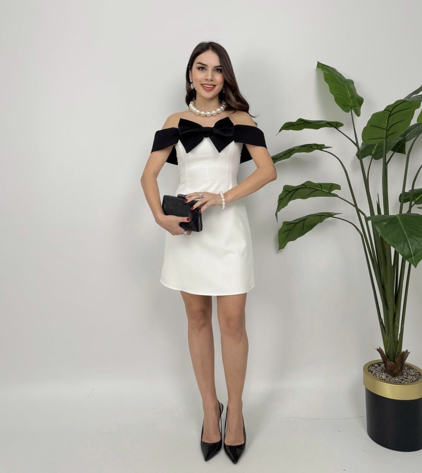 2156 FİYONKLU STRAPLEZ ELBİSE BEYAZ