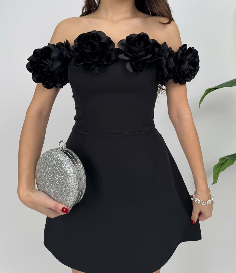 BLACK - SİYAH