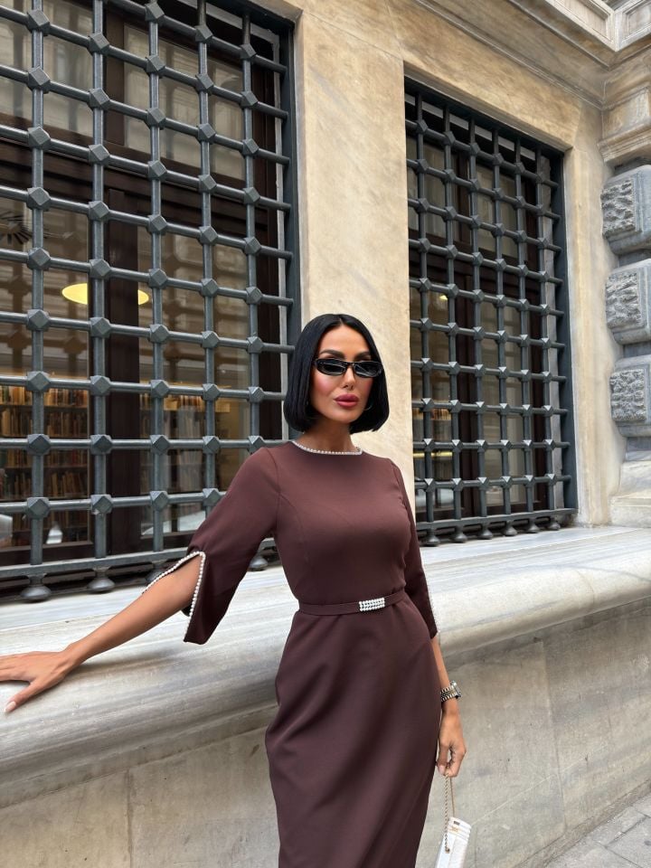 3076 İNCİLİ ELBİSE BROWN - KAHVE