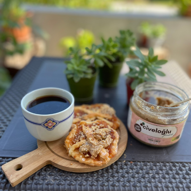 ELMALI FINDIK EZMELİ TURTA