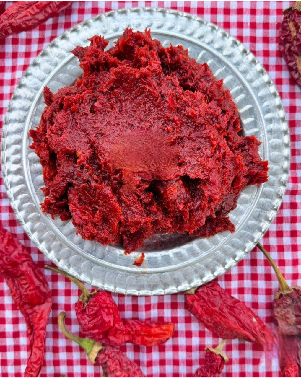 Ev yapımı Salça