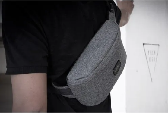 Logolu Gri Bel Çantası