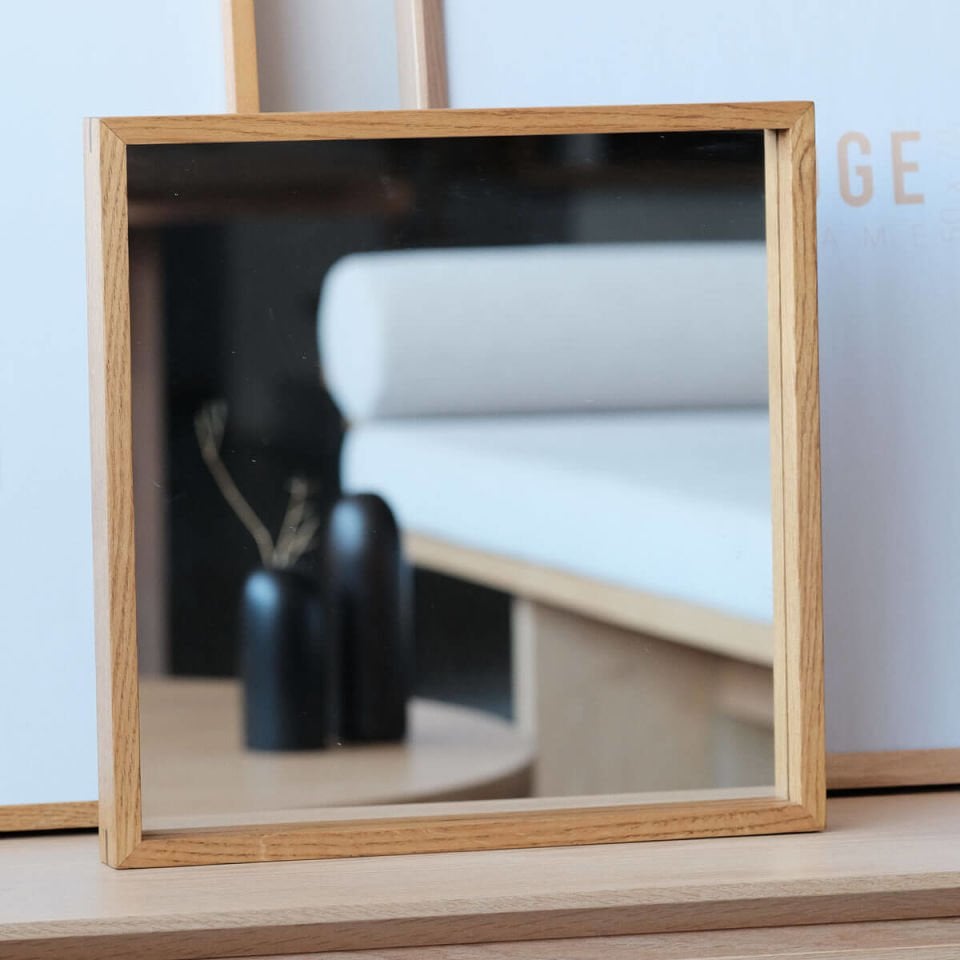 Ahşap Çerçeveli Ayna, 40x40 Kare – EDGE Serisi Honey