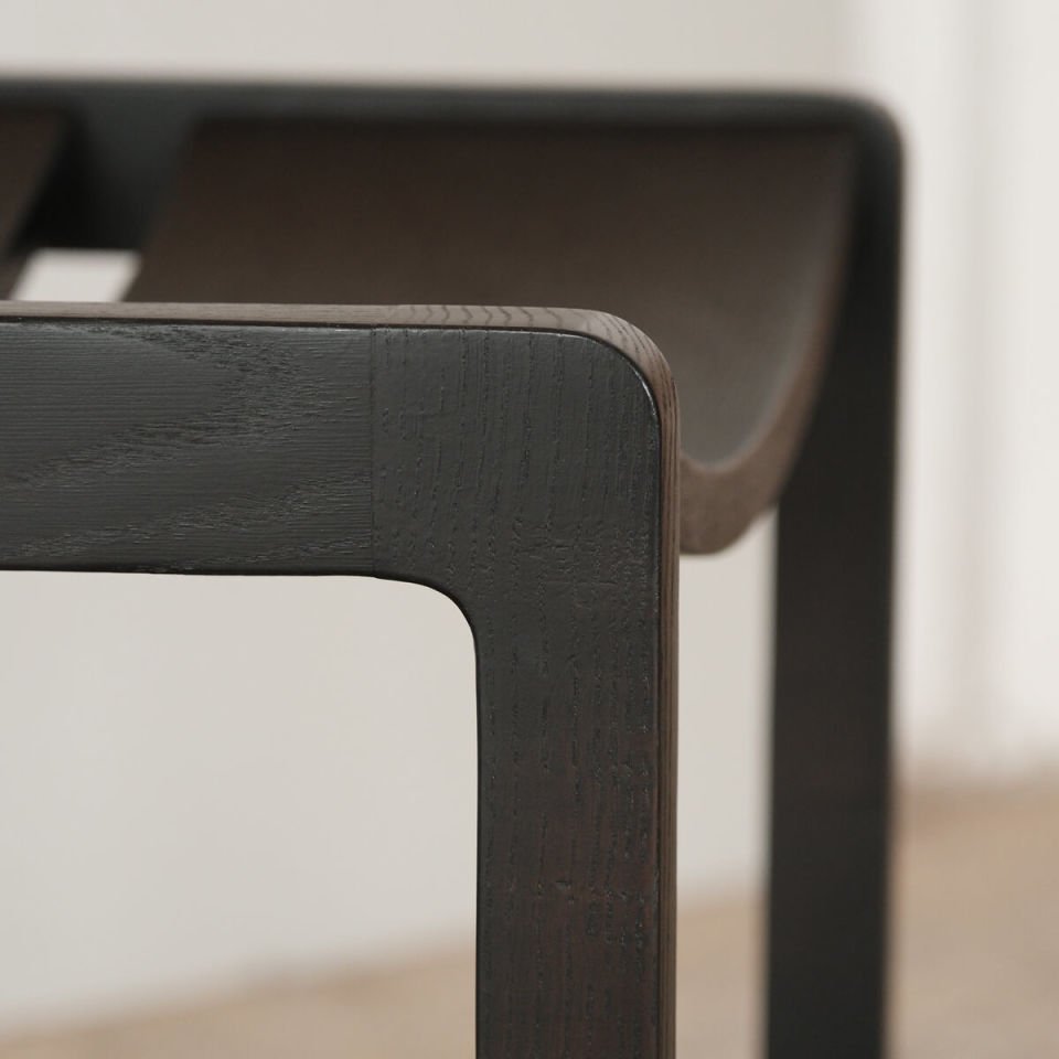Masif Meşe Sandalye 2 - BENT Serisi Dark