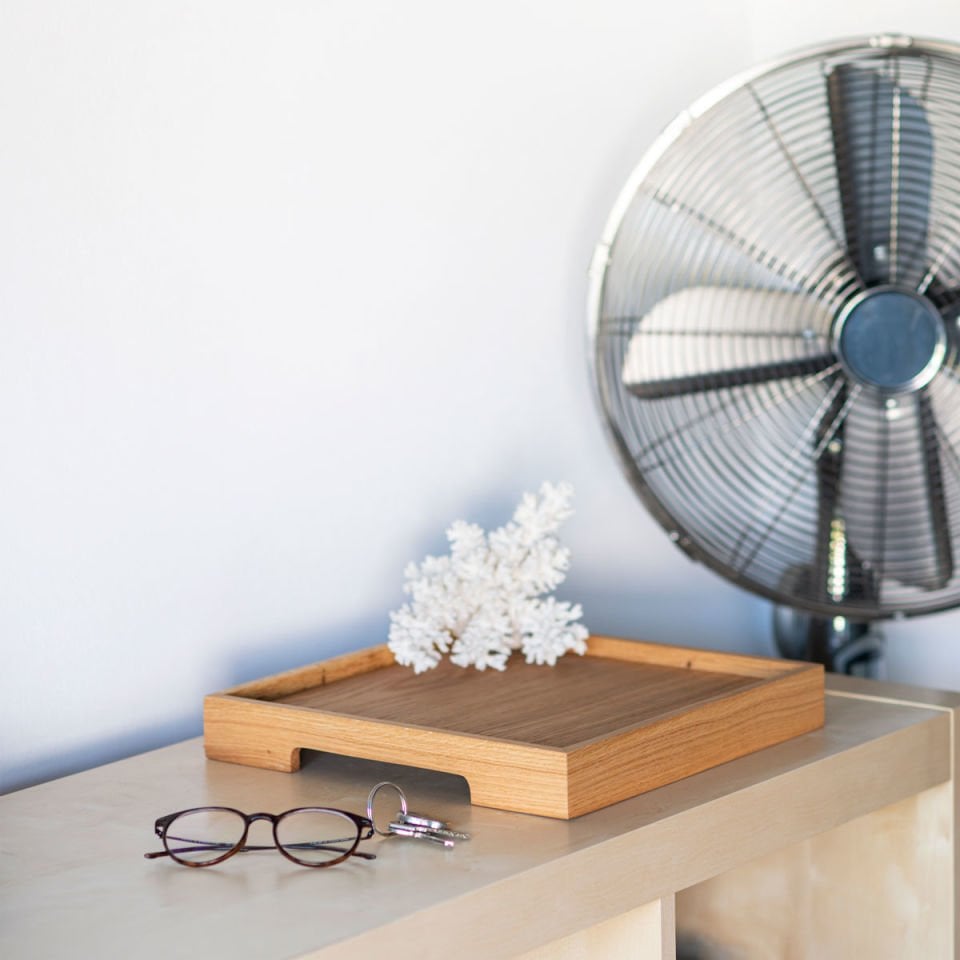 Solid Oak Serving Tray – EDGE Series, Square Honey