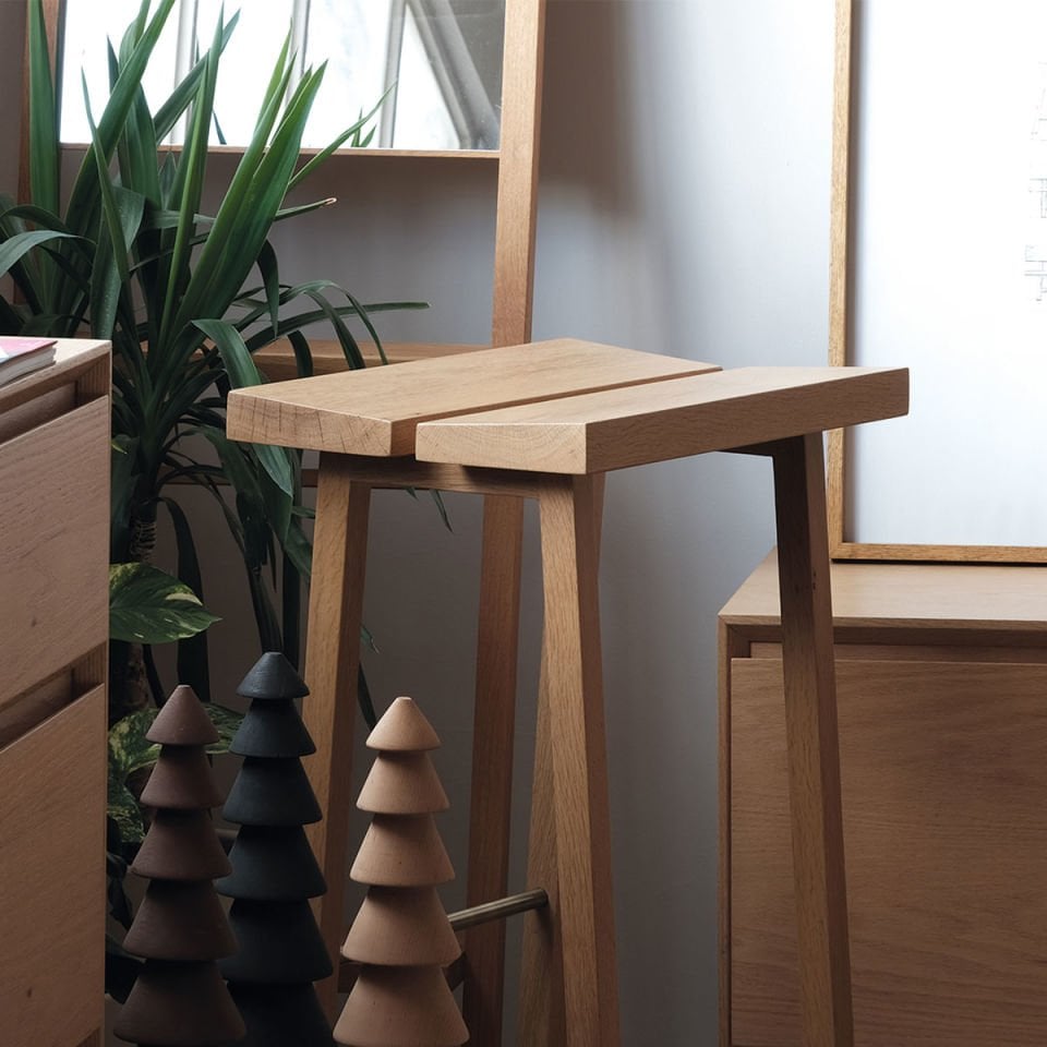 Solid Oak High Bar Stool – PI Series, Raw with Brass Details