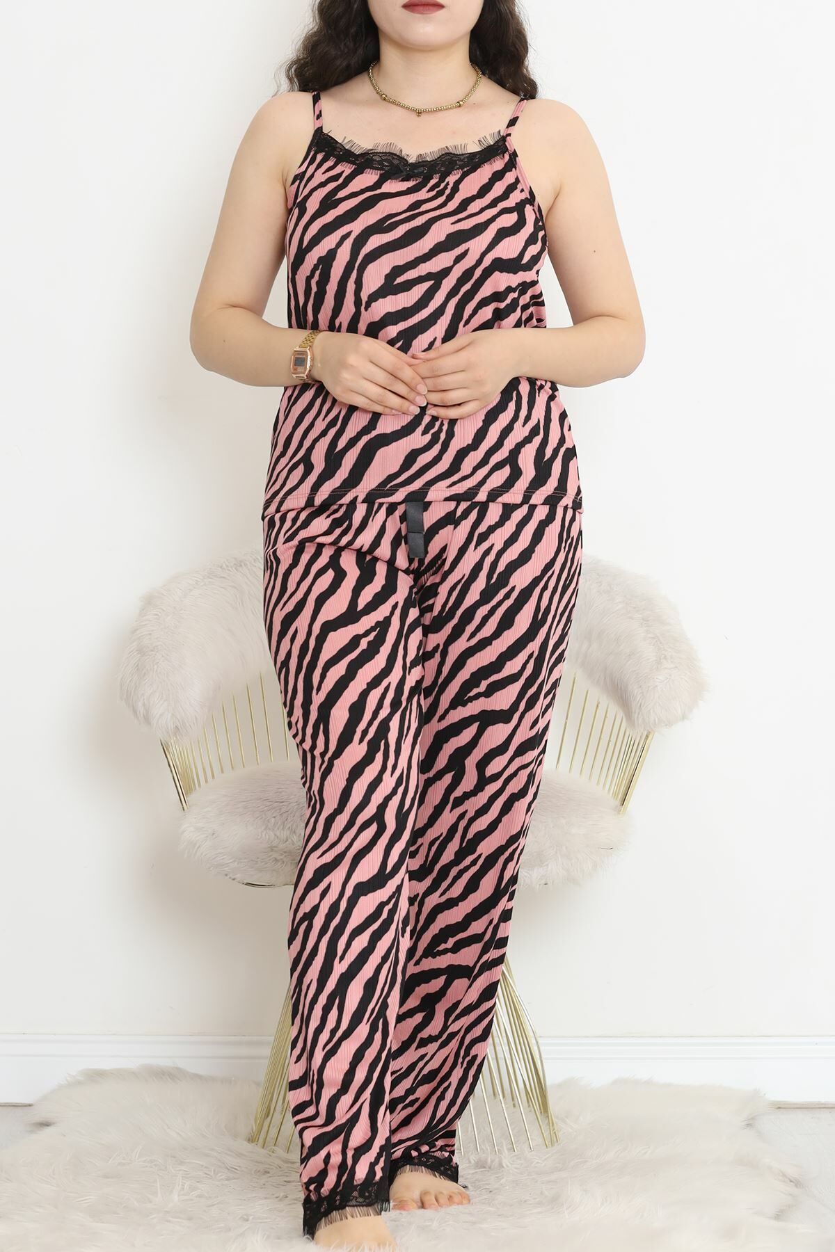 İp Askılı Battal Pijama Takımı Siyahgül - 174.1287.