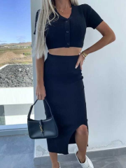 Kadın üst Kısa Kollu Düğmeli Crop, Alt Yırtmaçlı Etek Triko Takım