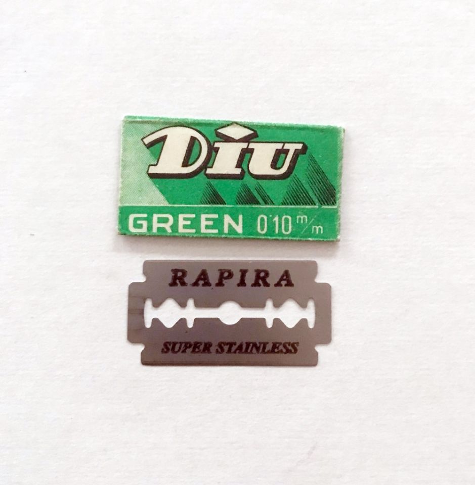 Diu Green - Çekoslovakya Jilet (İçerisindeki jilet farklı marka)