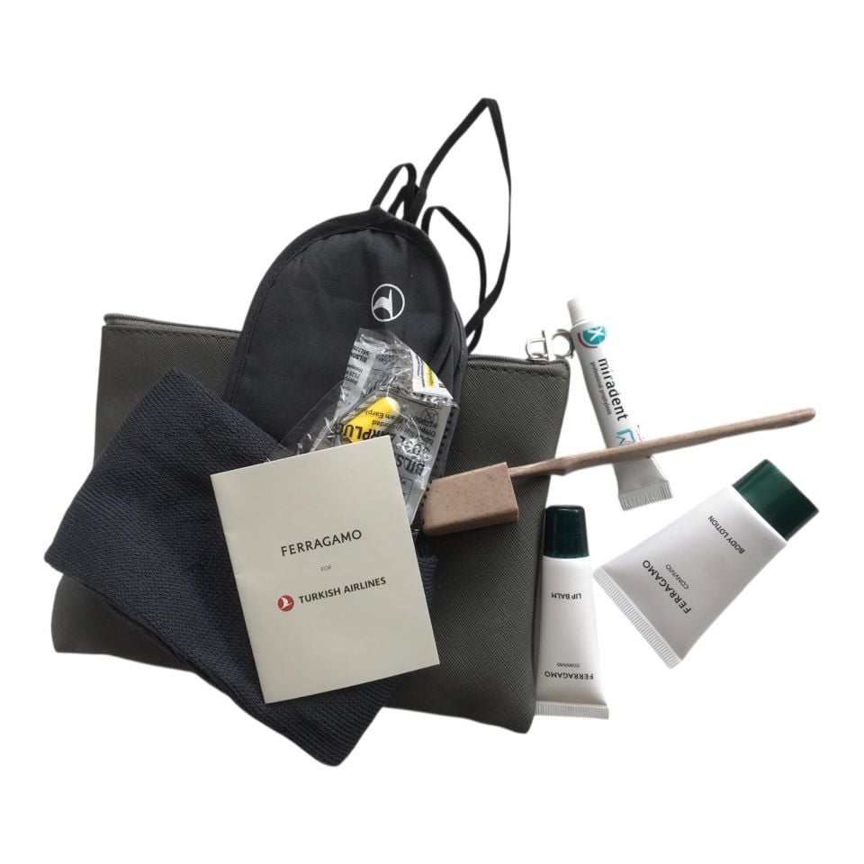 Turkish Airlines - Ferragamo / Türk Hava Yolları Business Class seyahat seti