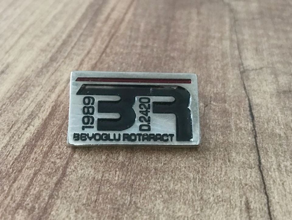 Beyoğlu Rotaract 1989 - Eski rozet