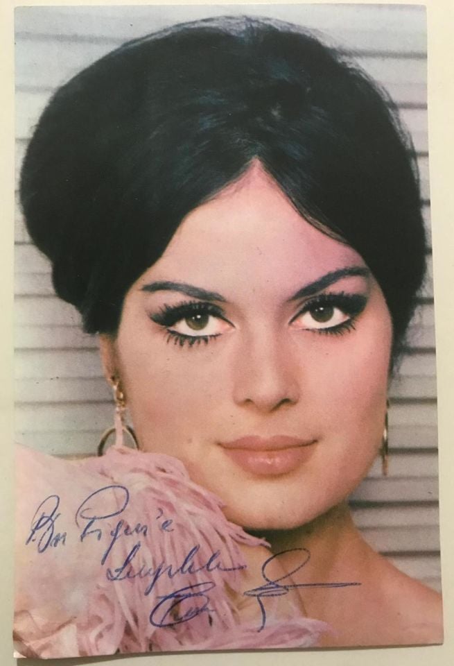 Türkan ŞORAY - Islak imzalı, orijinal kartpostal