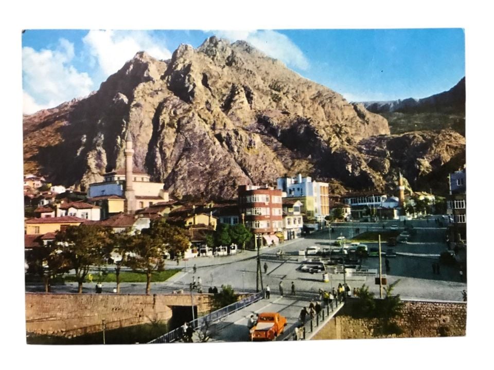 - 1970'li yıllara ait kartpostal / Arkası yazısız