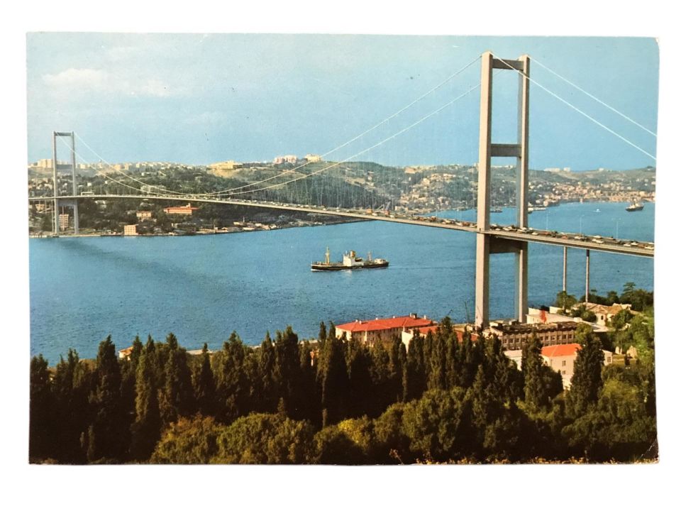 Boğaziçi Köprüsü  Beylerbeyi- 1970'li yıllara ait kartpostal / Arkası yazılı