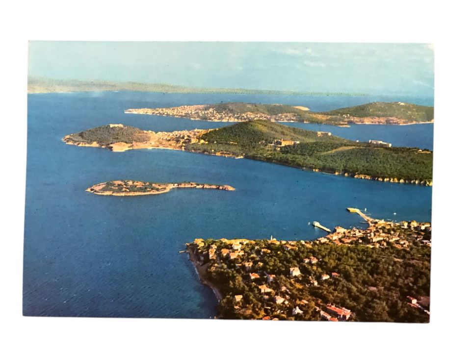 İstanbul  ve İncileri - Keskin Color- 1970'li yıllara ait kartpostal / Arkası yazısız