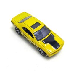 Chrysler Group LLC 2010 Mattel - 08 Dodge Challenger / Oyuncak araba