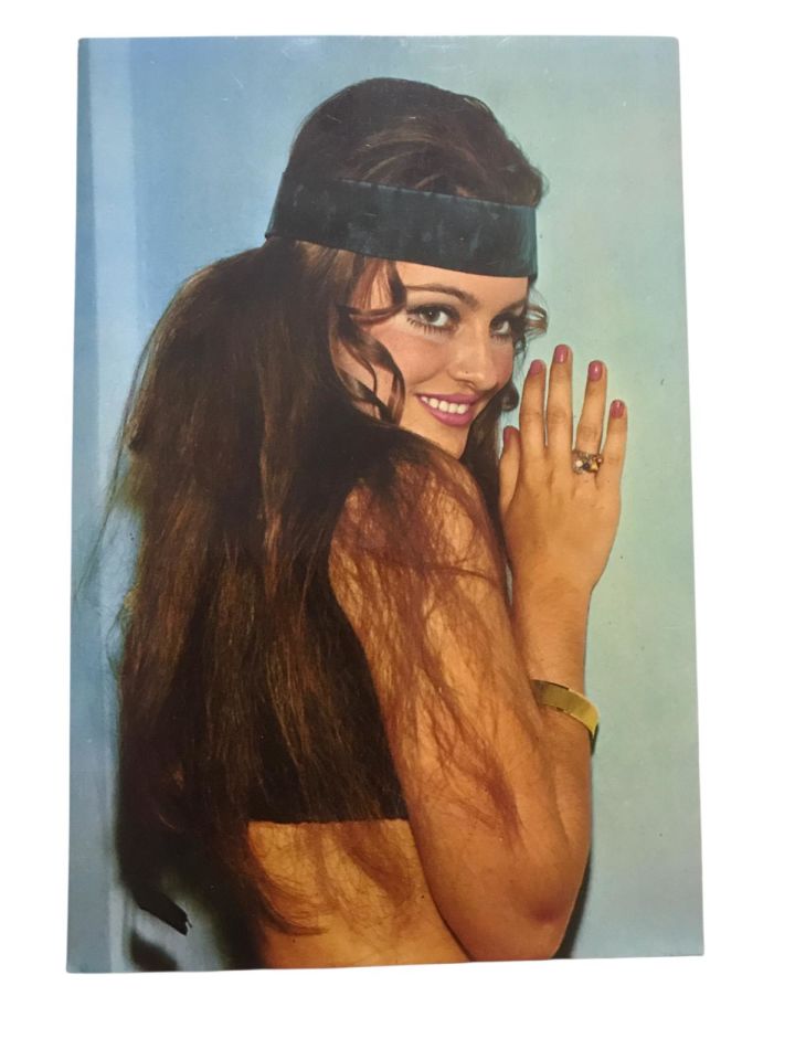 Arzu OKAY - Karakter Color / Kartpostal