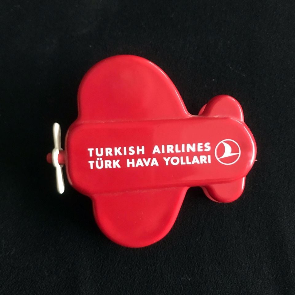 Türk Hava Yolları - Uçak formlu, kağıt mandalı