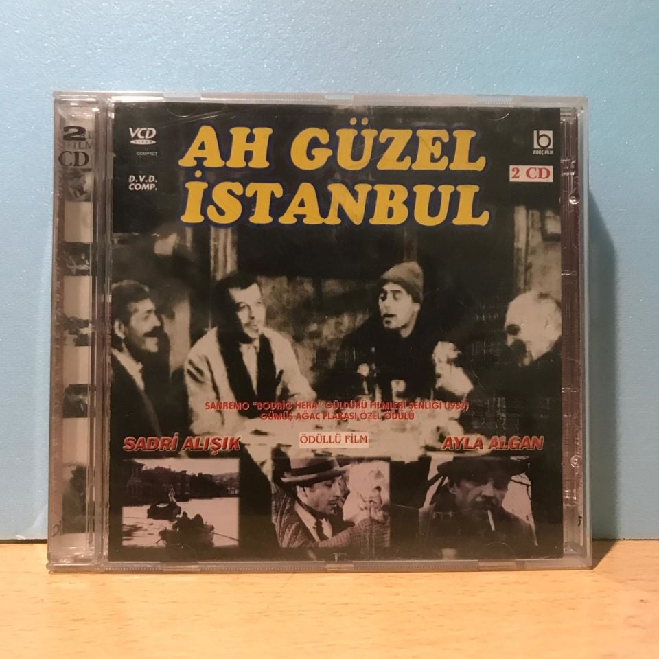 Ah Güzel İstanbul - Sadri Alışık, Ayla Algan - Atıf Yılmaz / Vcd