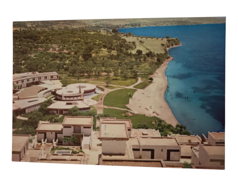 Kuşadası - Vue de la tour Atatürk - kartpostal