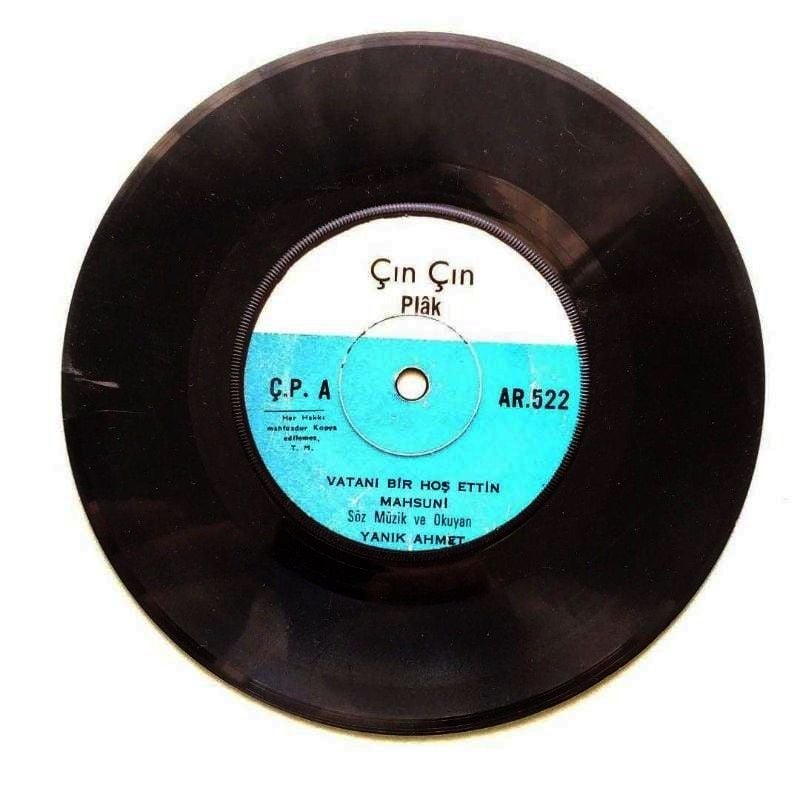 Diskotek çocukları - Vatanı bir hoş ettin Mahsuni - Yanık Ahmet / Plak