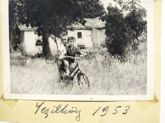 Yeşilköy 1953 - Bisikletli çocuk fotoğrafı / Eski Bakırköy