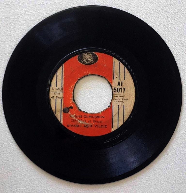 Hanım Olmuşsun - Bozatlı Hızır / Sivaslı Aşık Yıldız - PLAK