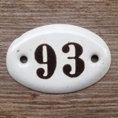 Emaye kapı numarası, 93 numara