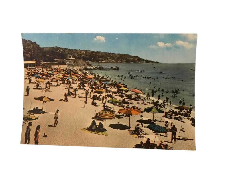 Varna BULGARİSTAN Plajdan görünüş - 1970'li yıllara ait kartpostal / Arkası yazılı