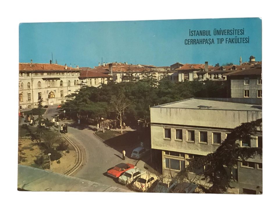 İstanbul Üniversitesi Cerrahpaşa Tıp Fakültesi / Arkası yazısız - Efes Color Kartpostal
