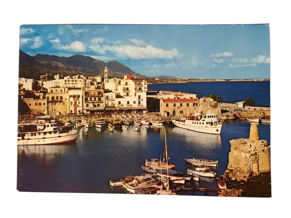 Girne Limanından genel bakış / Ajans Türk - 1970'li yıllara ait kartpostal / Postadan geçmiş