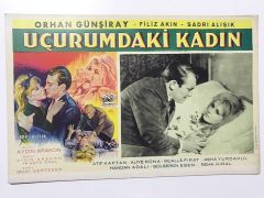 Uçurumdaki Kadın - Orhan GÜNŞIRAY / Filiz AKIN / Sadri ALIŞIK - Lobi