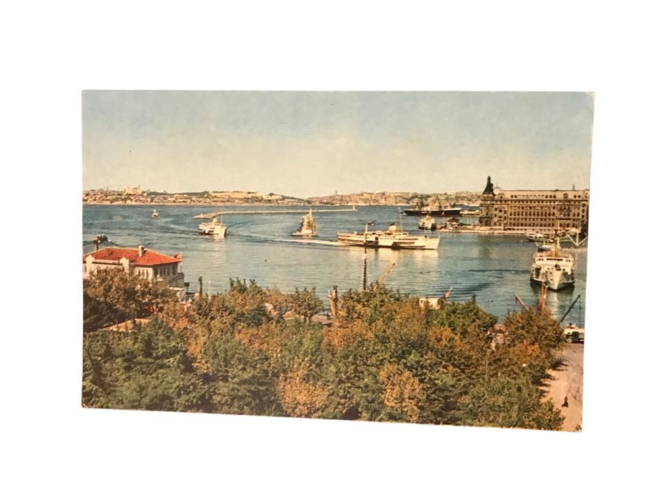 Kadıköy ve Haydarpaşa / Keskin Color - 1970'li yıllara ait kartpostal / Arkası yazılı