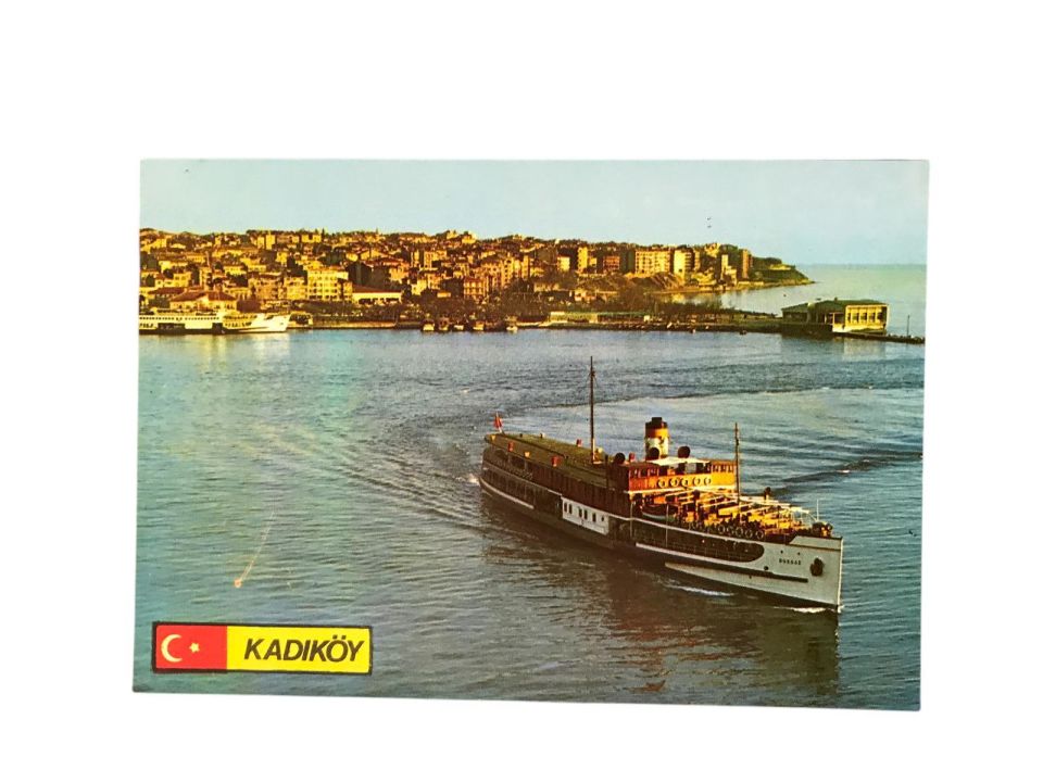 Kadıköy vapur iskelesi / Yurt kartpostal - 1970'li yıllara ait kartpostal / Arkası yazılı