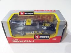 Burago Porsce 928 orjinal kutusunda.