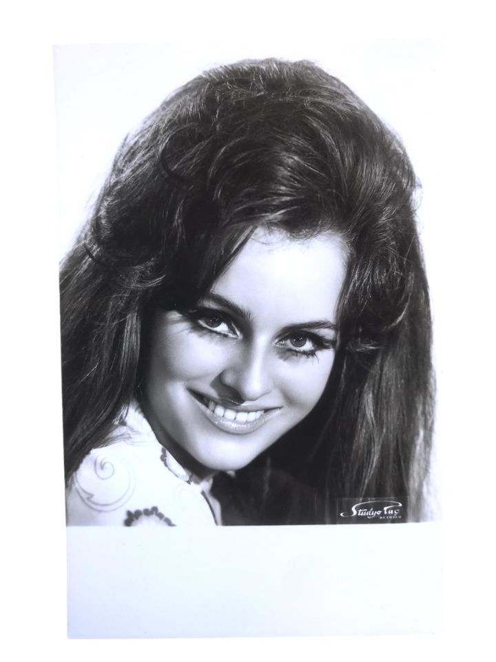 Arzu OKAY, orijinal fotoğraf