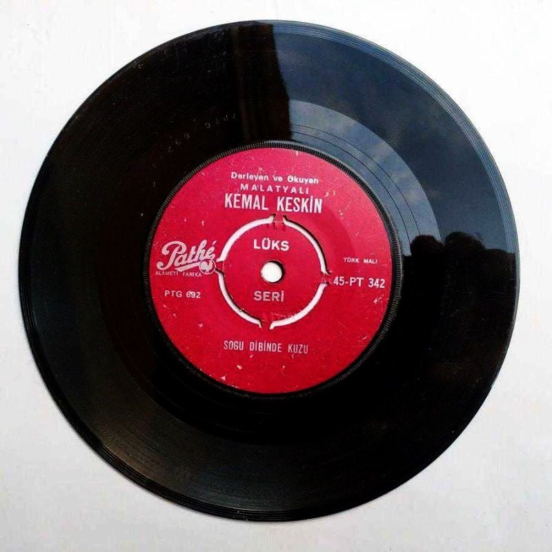 Sogu dibinde kuzu - Aşağı mahallenin kışımı geldi / Malatyalı Kemal KESKİN - Plak