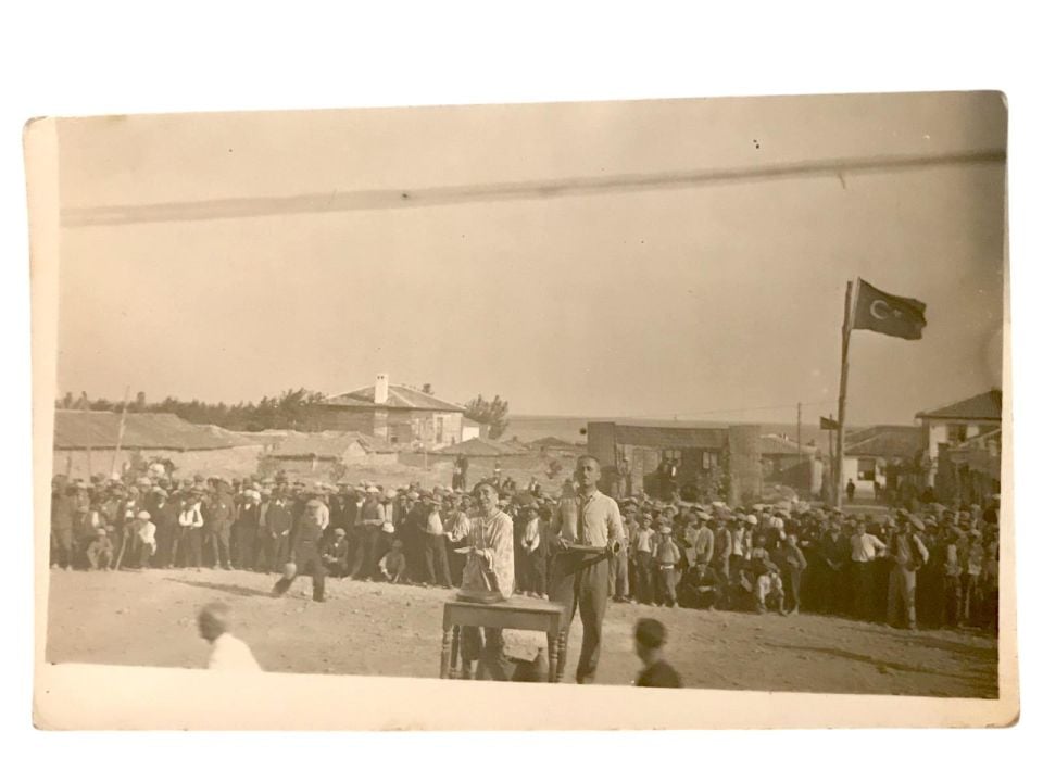 Köy meydanında Hokkabaz - Nadirrr Fotoğraf