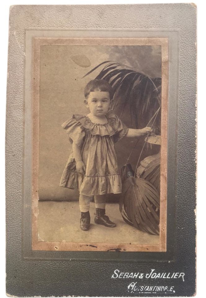 Sebah & Joaillier Constantinople / Çocuk Fotoğrafı / 8.5x13.5 Kabin foto